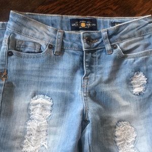 Lucky Brand Zoe Jegging Distressed denim